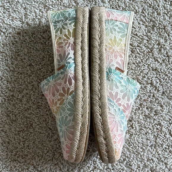 NWOT TOMS Alpargata Rope 2.0 Ombre Floral Lace Espadrille Slip On - Picture 5 of 11